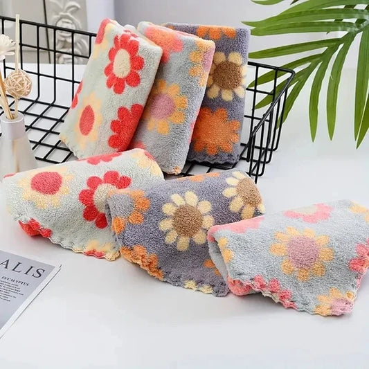 5PCs Soft Water Absorbent Cleaning Cloth (Random Print)