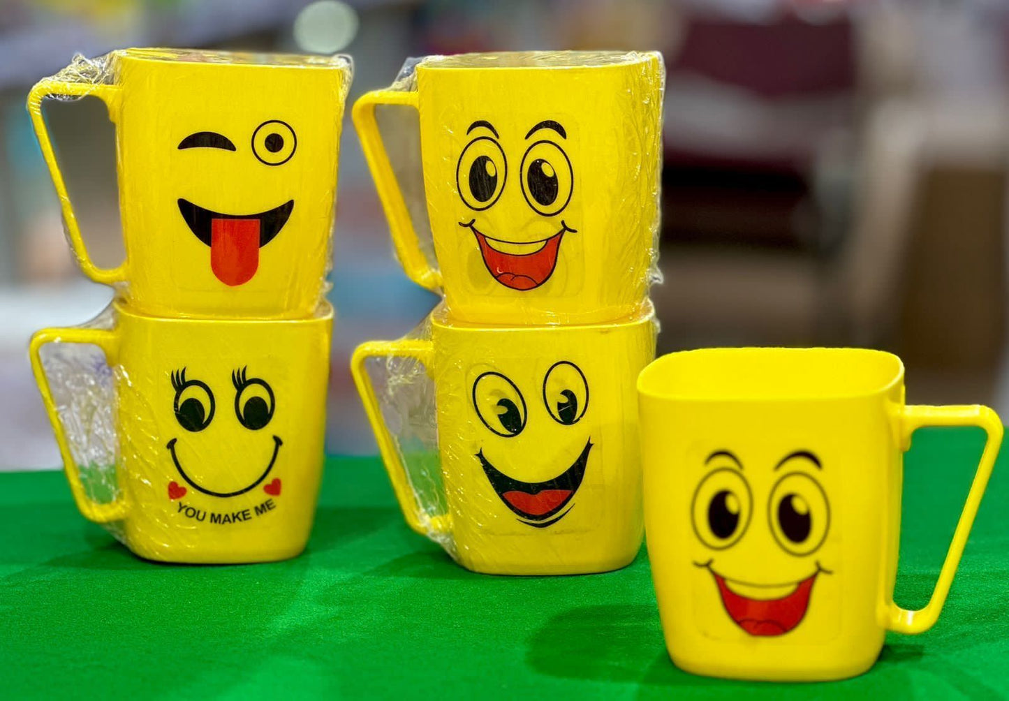 SMILEY CHARACTER PRINTED KIDS' PLASTIC MUG