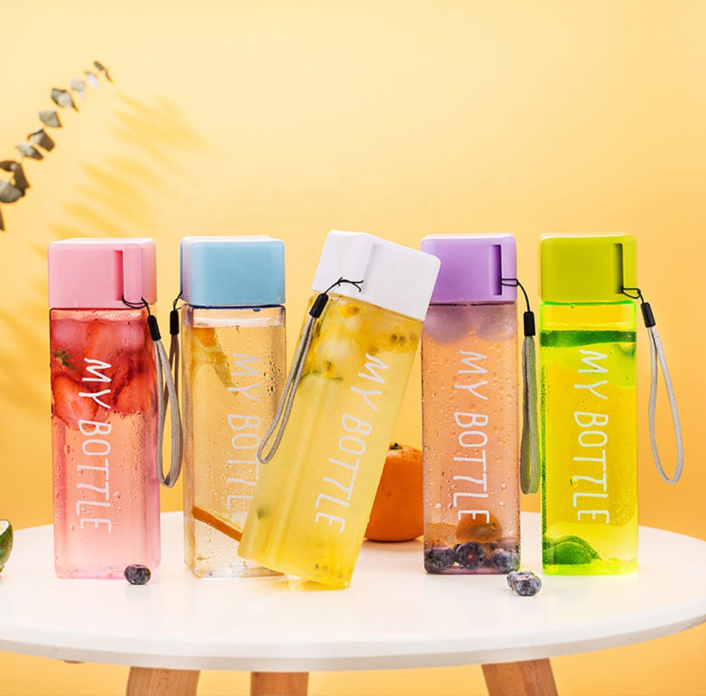 EdgeFlow: Square Design Plastic Water Bottle