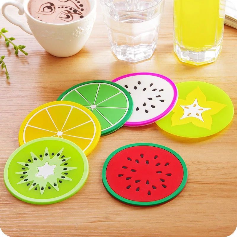 Pack of 5 silicone matts beautiful fruits slices shape Tea mat (Random Designs) - Discount Mart